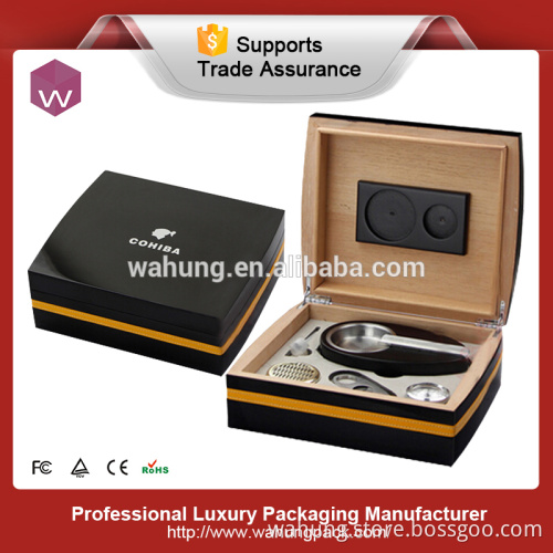 Made in China wholesale Black Wooden Cigar Humidor Box